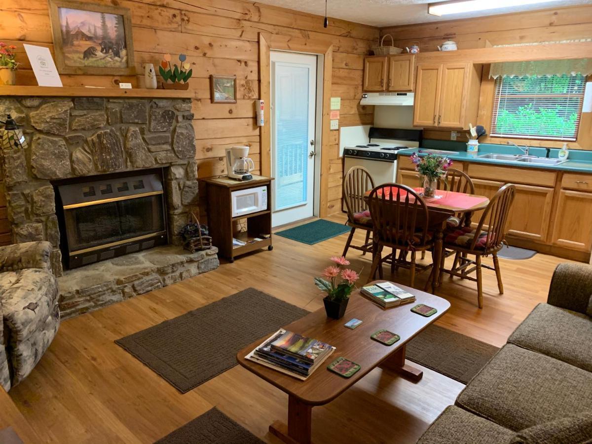 Misty Creek Log Cabins Maggie Valley Dış mekan fotoğraf